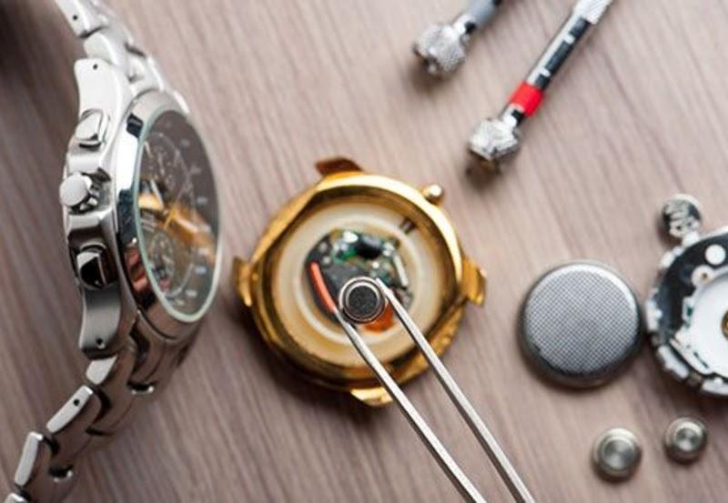 Tân Tân bảo hành 12 tháng cho chất lượng pin đồng hồ